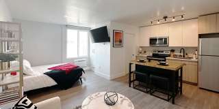 DLUX Lofts Gallery 18