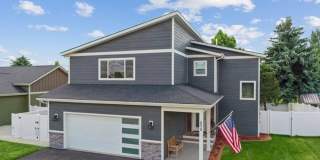 Spacious 3 Bedroom Home in Aspen Creek Estates with Mountain Views Gallery 1