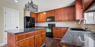 Beautiful Home in Exclusive Mill Creek Landing – Lawn Care & Pest Control Included! Gallery 7