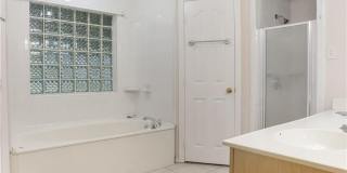 2212 Lilly Cove Gallery 11