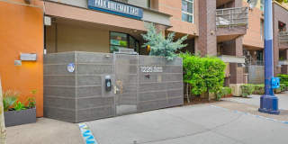 Modern Industrial Condo in the Heart of Downtown San Diego – Walk to Petco Park & Waterfront Gallery 43