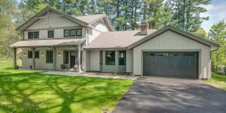 Modern Farmhouse 3 Bedroom 3.5 Barhroom Gallery 1