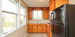 Lovely rental in Nashville with great views of the Cumberland River! Coming Soon! Lovely rental in Nashville with great views of the Cumberland River! Coming Soon! Gallery 5