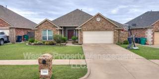 7404 Northwest 135th Street Gallery 1