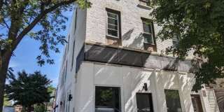 449 N Elizabeth St Gallery 1