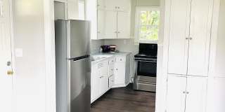 637 Oakland Avenue - Rear Gallery 1