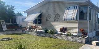 8933 Pine Street Gallery 1