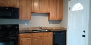 Mountain View 2 Bedroom 1 Bath Duplex on a Hill Gallery 31