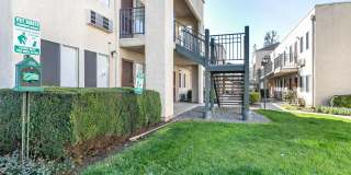 Whispering Fountains at Whittier - Senior Housing Gallery 23