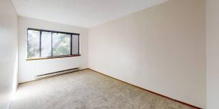 Spacious Willow Springs Townhome Near Trails, Shopping & Dining Gallery 6