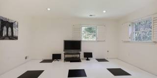 ONE LEVEL LIVING!! in Potomac 4-5 bed 4 baths / Close in Potomac Gallery 50
