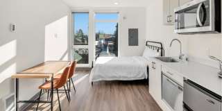 Fifty-Two Apartments - Student Housing Gallery 1