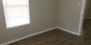 Beautiful Home Located in Old Town North Gallery 5