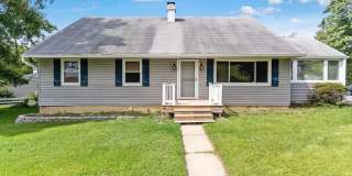 Charming 5 Bedroom/3 Bathroom Home with Large Finished Basement in Catonsville, MD! Gallery 1