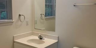 Three Bedroom, Two Bath House on Masonboro Loop Gallery 17
