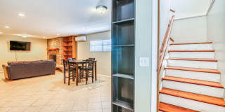 1701 ELM Street Gallery 68