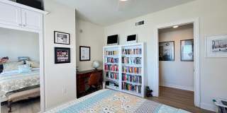 Seasonal/short term 3/2 renovated Ritz Carlton beauty with long water views Gallery 44