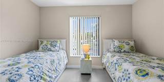 812 Sky Pine Way Gallery 16