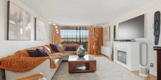 Spacious 3BR Condo in Denver Gallery 1