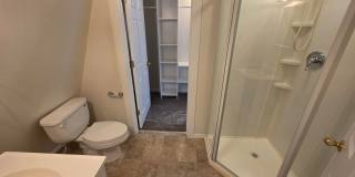 Beautifully Home in the Valley Gallery 19