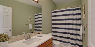 IMMACULATE & LOVELY 5 bed, 3 bath, + huge bonus room that can serve as a 5th bedroom, 2 car garage Gallery 26