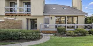 18 Woodhill St Gallery 1