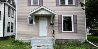 4 bedroom 2 bath house in Rock Island Gallery 1