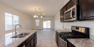 Modern Comfort Meets Community Living – 3 Bed, 2 Bath Beauty with Resort-Style Amenities! Gallery 10