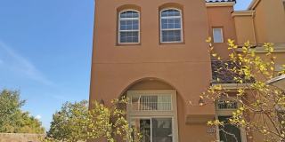 PEACEFUL CORNER HOME OVERLOOKS GUADALUPE RIVER TRAIL Gallery 1