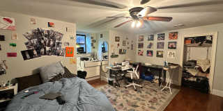 Charming 4 Bedroom-No Broker Fee Gallery 1