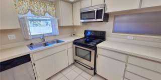 3462 MACLAREN DRIVE Gallery 10