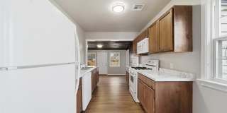 250 S Richmond Avenue Gallery 7