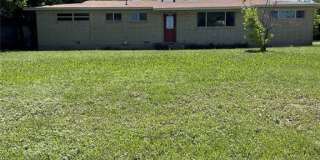 2105 W Pearl Street Gallery 1