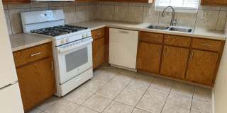 1208 Ridgemont Drive Gallery 7