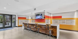 Smith & Burns Gallery 22