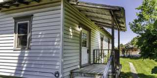 216 1/2 South Dill Street Gallery 1