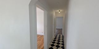 105 Helen Street Gallery 14