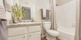 The Lodge of Overland Park Gallery 16