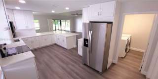 8001 Northwest 72nd Street Gallery 1