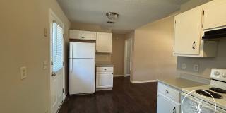 MOVE IN SPECIAL: $500 OFF 1ST MONTH'S RENT!** MOVE IN SPECIAL: $500 OFF 1ST MONTH'S RENT!** Gallery 7