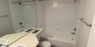 Studio Apartment in Old City, Philadelphia Gallery 8
