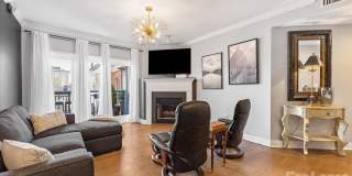 401 N Church Street Gallery 21