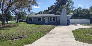 200 Emerald Lane Gallery 1