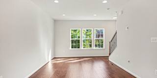 1643 DOROTHY Lane Gallery 5
