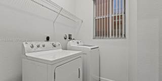 2247 Portofino Ave Gallery 24