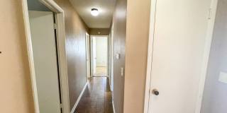 Great Location in The Village! Gallery 7
