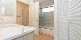 1228-1230 Wellesley Gallery 10