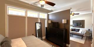 230 S Tryon - T.R. Lawing Realty Property Gallery 10
