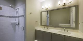 Stunning 4 bed, 4 Bath with Private Rooftop Terrace & Garage Gallery 21