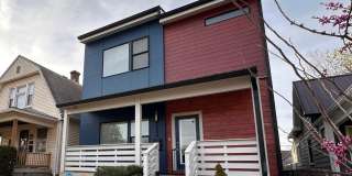 Spacious 3-Bedroom Home with Vaulted Ceilings, Loft & Fenced Yard Gallery 3